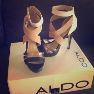 Women’s ankle strap platform heel